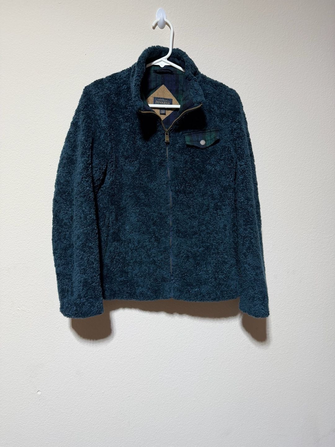 Pendleton Women's Deep Pile Sherpa Full-Zip Jacket With Watch Plaid Trim